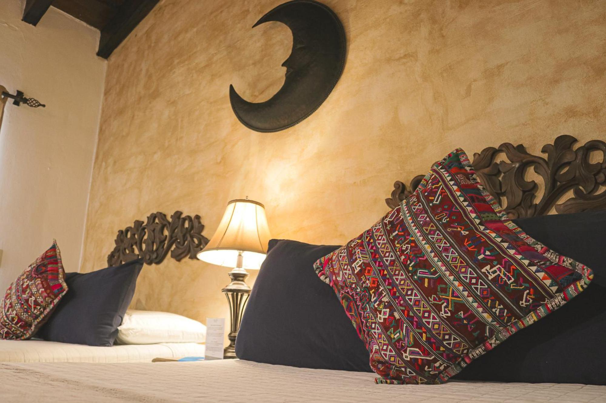 Hotel Posada De La Luna أنتيغوا غواتيمالا المظهر الخارجي الصورة