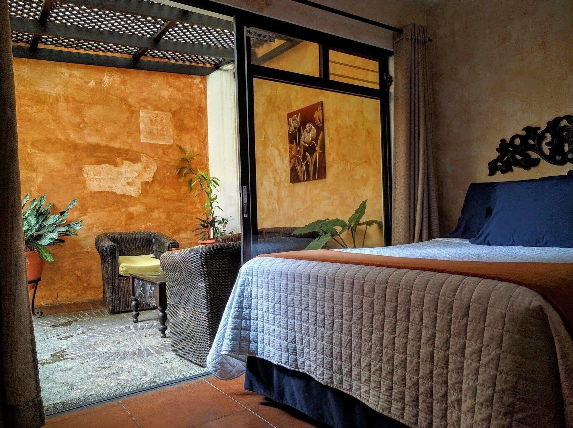 Hotel Posada De La Luna أنتيغوا غواتيمالا المظهر الخارجي الصورة